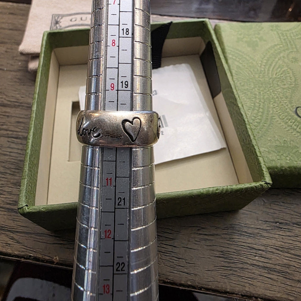 Authentic Gucci Blind For Love Sterling Sliver Ring - Picture 3 of 7